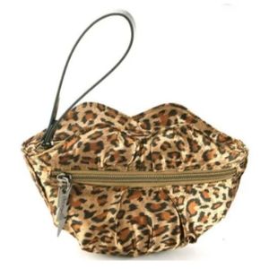 Betseyville Betsey Johnson Cheetah Cougar Lips bag wristlet